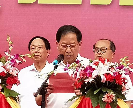 江蘇(sū)省自行(hang)車電動(dòng)車協會(huì)理事長(zhǎng)陸金龍(long)先生